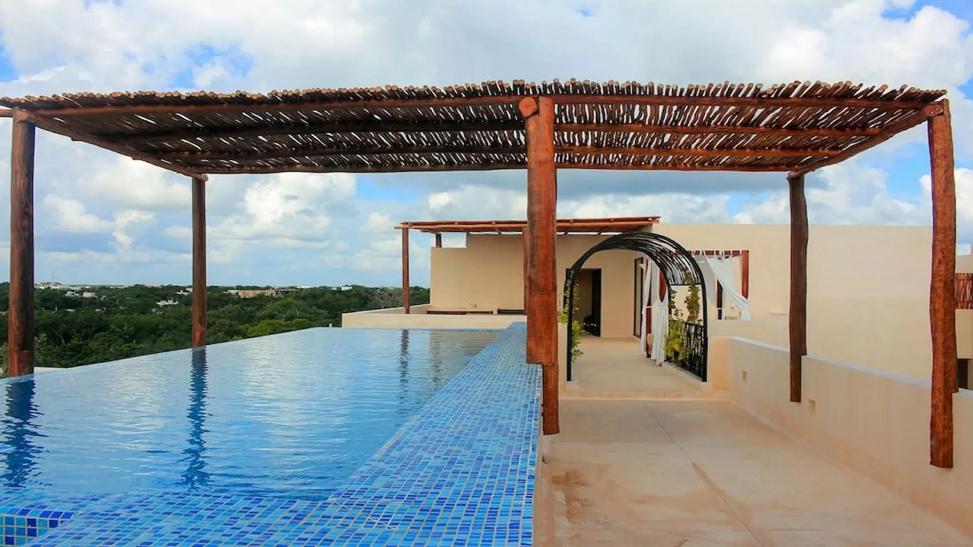 Rooftop Pool Apartments Тулум